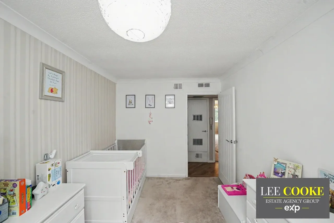 Off Newbridge Crescent, Tettenhall, WV6, photo 17