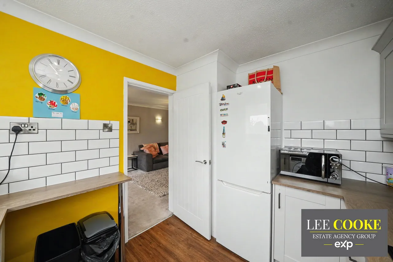Off Newbridge Crescent, Tettenhall, WV6, photo 12