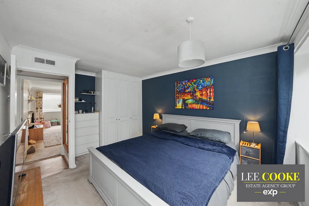 Off Newbridge Crescent, Tettenhall, WV6, photo 15