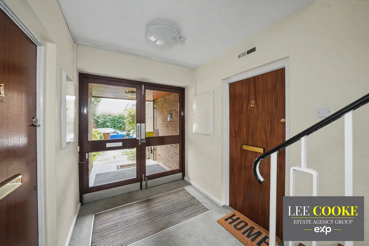 Off Newbridge Crescent, Tettenhall, WV6, photo 5