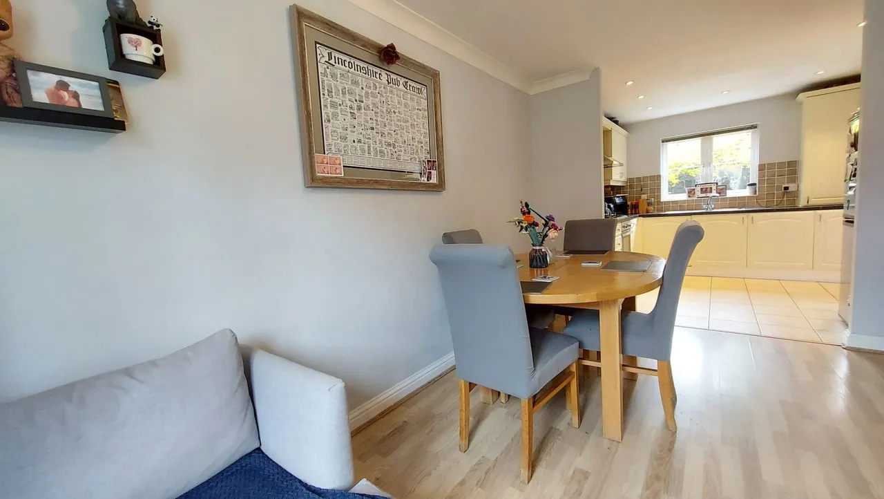 Kestrel Drive, Bourne, PE10, photo 5