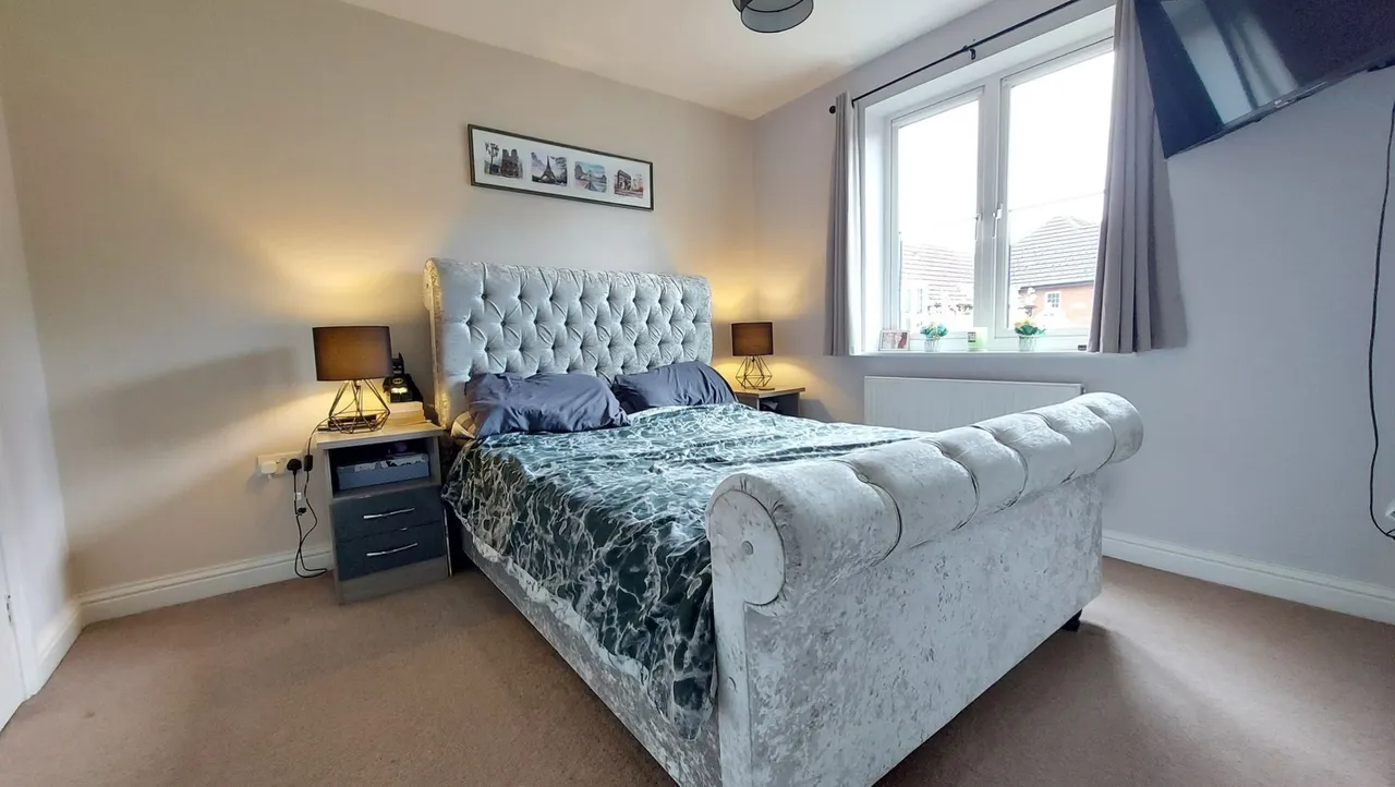 Kestrel Drive, Bourne, PE10, photo 9