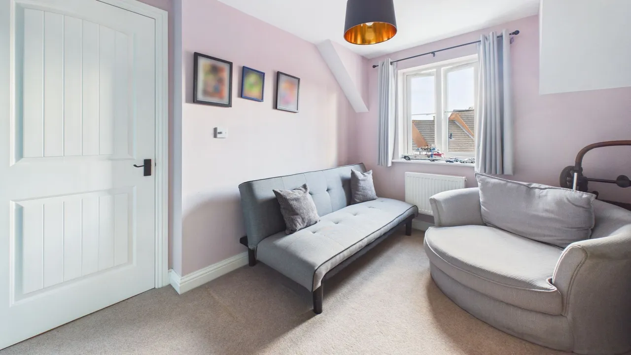 Kestrel Drive, Bourne, PE10, photo 15