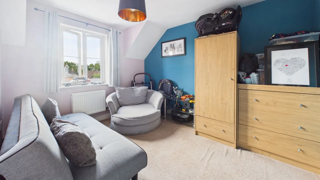Kestrel Drive, Bourne, PE10, photo 14