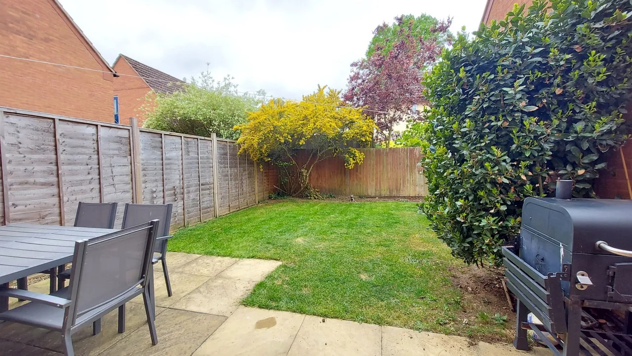 Kestrel Drive, Bourne, PE10, photo 22
