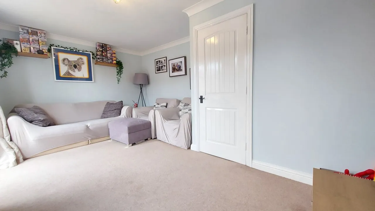 Kestrel Drive, Bourne, PE10, photo 7