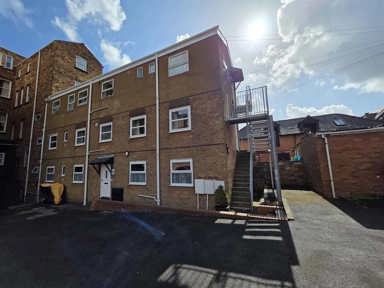 Belvedere Place, Scarborough YO11 2QX, photo 17