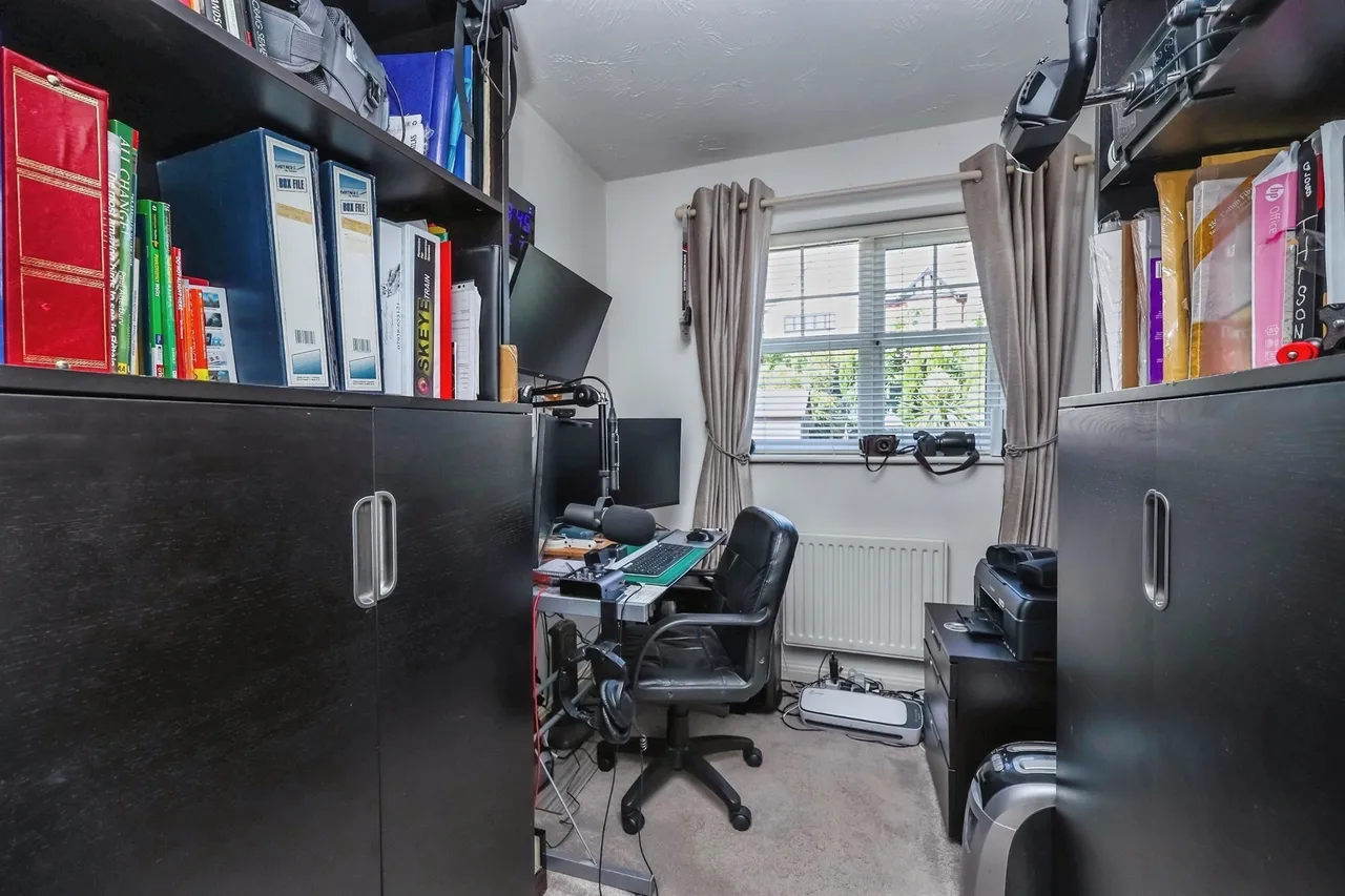 Sparrow Close, Ilkeston, DE7, photo 21