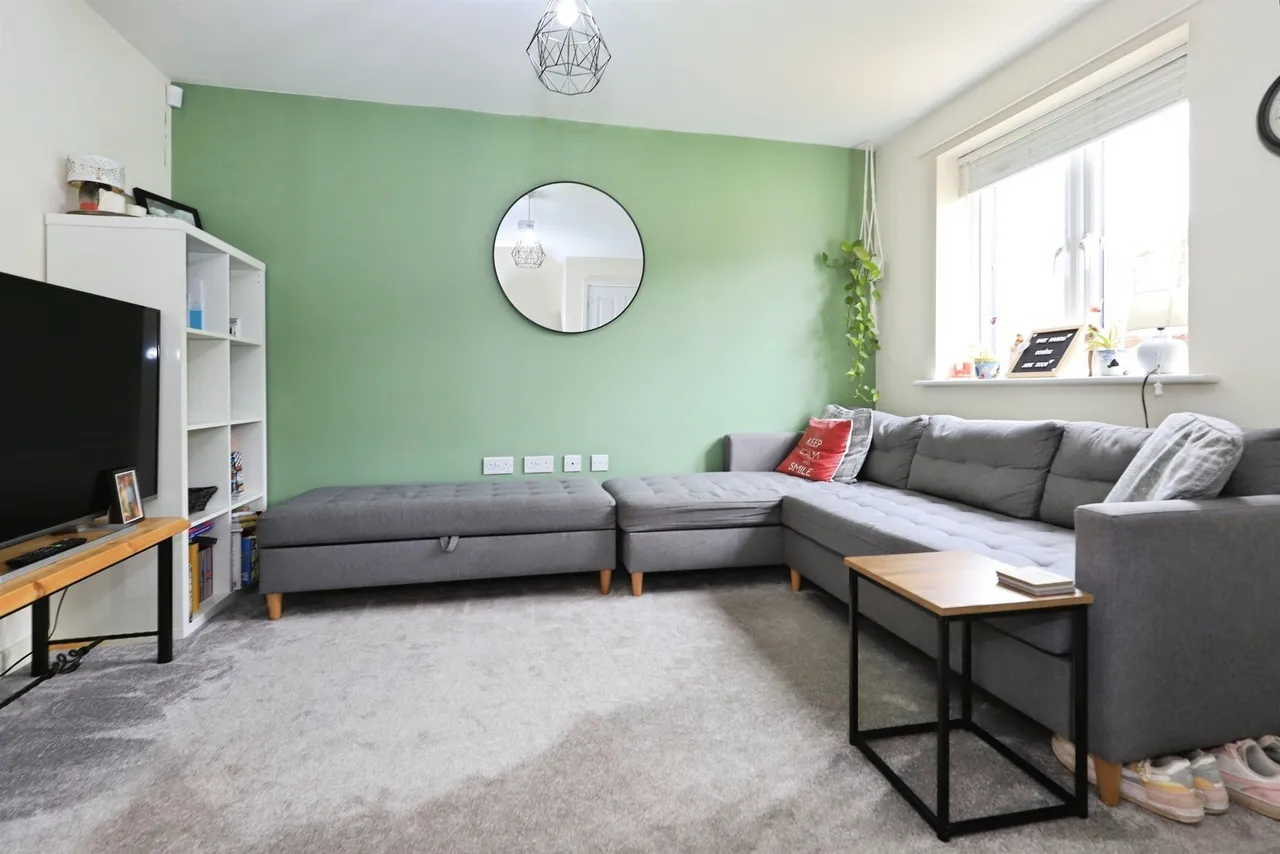 Crocus Way, Lea Castle, Kidderminster, photo 4