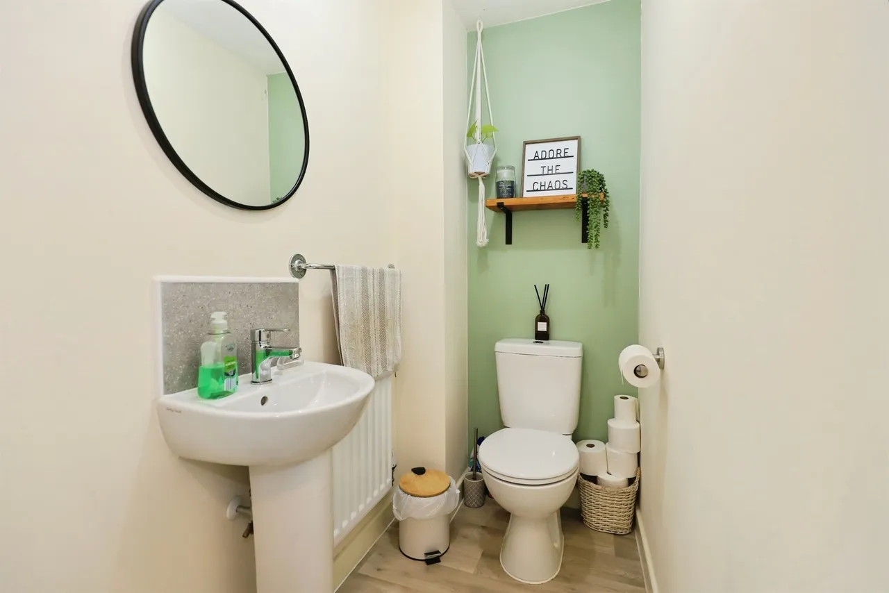 Crocus Way, Lea Castle, Kidderminster, photo 9