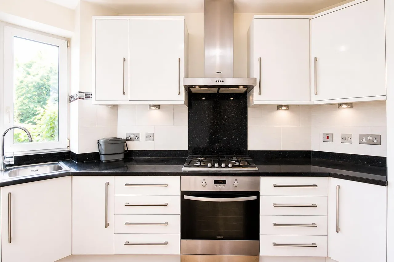 Upper Richmond Road, Putney, SW15, photo 5