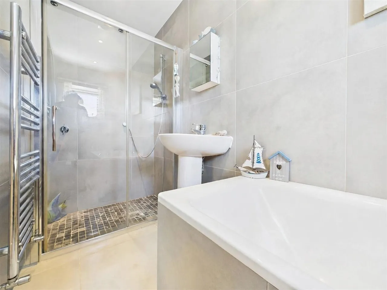 Howletts Lane, Ruislip, HA4 7RR, photo 11