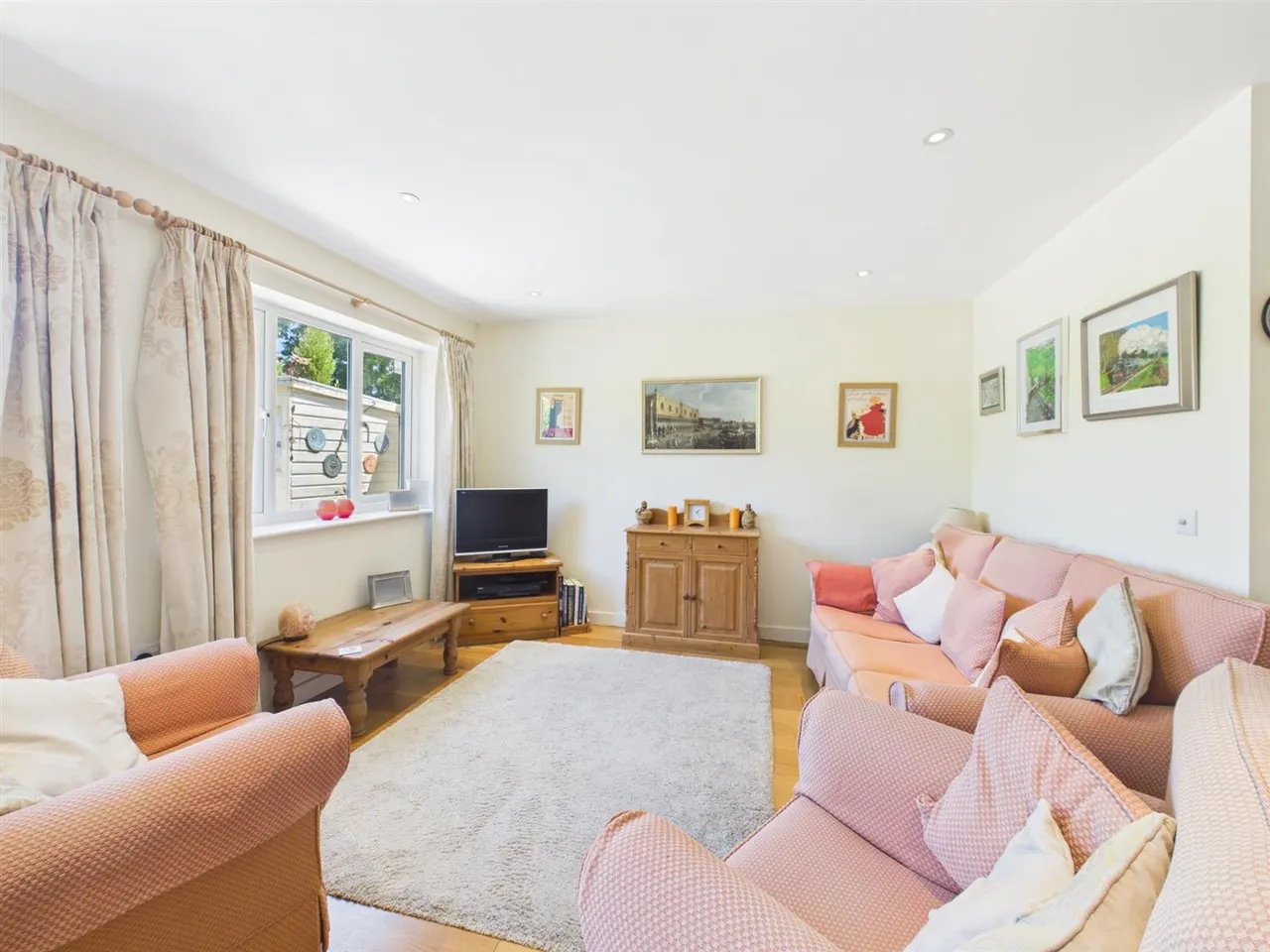 Howletts Lane, Ruislip, HA4 7RR, photo 14