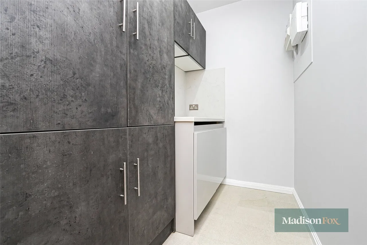 Eden Avenue, Chigwell, IG7, photo 8