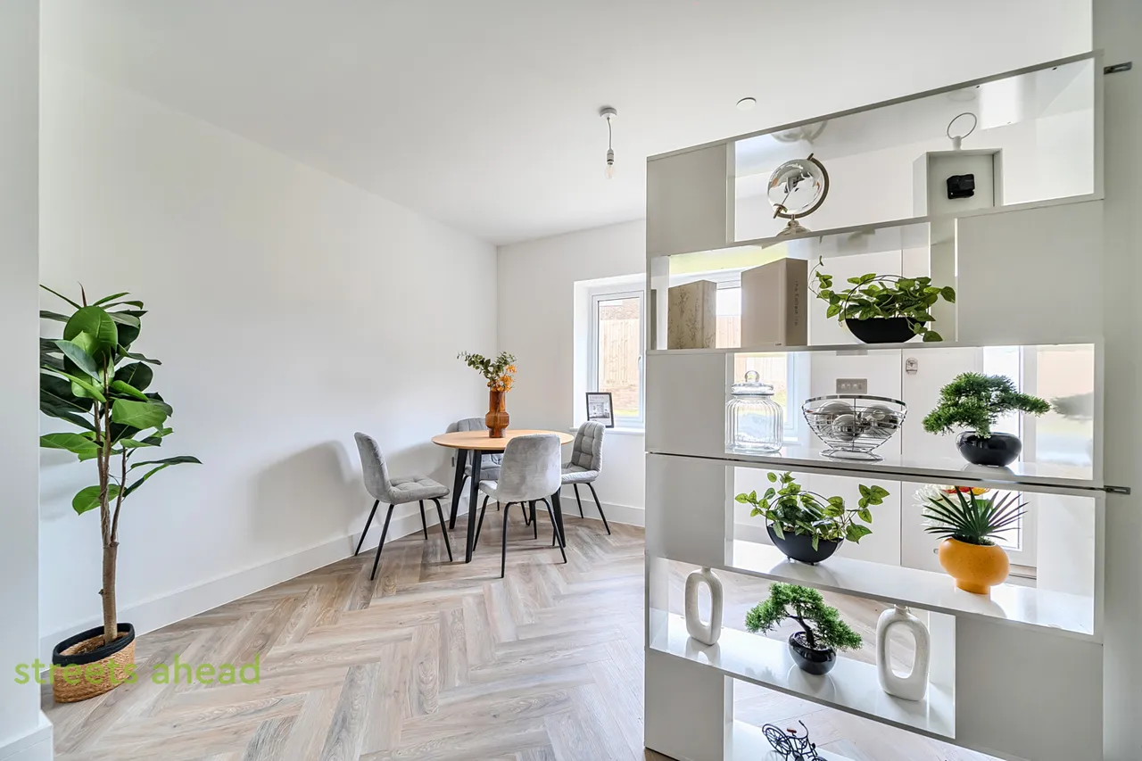 Fairoak Close, Kenley, CR8, photo 16