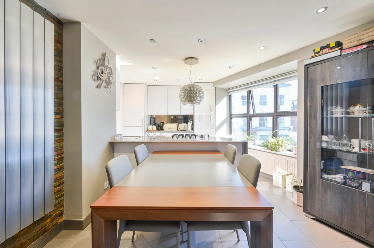 Flat 3, 102 Rochester Row, London, photo 10