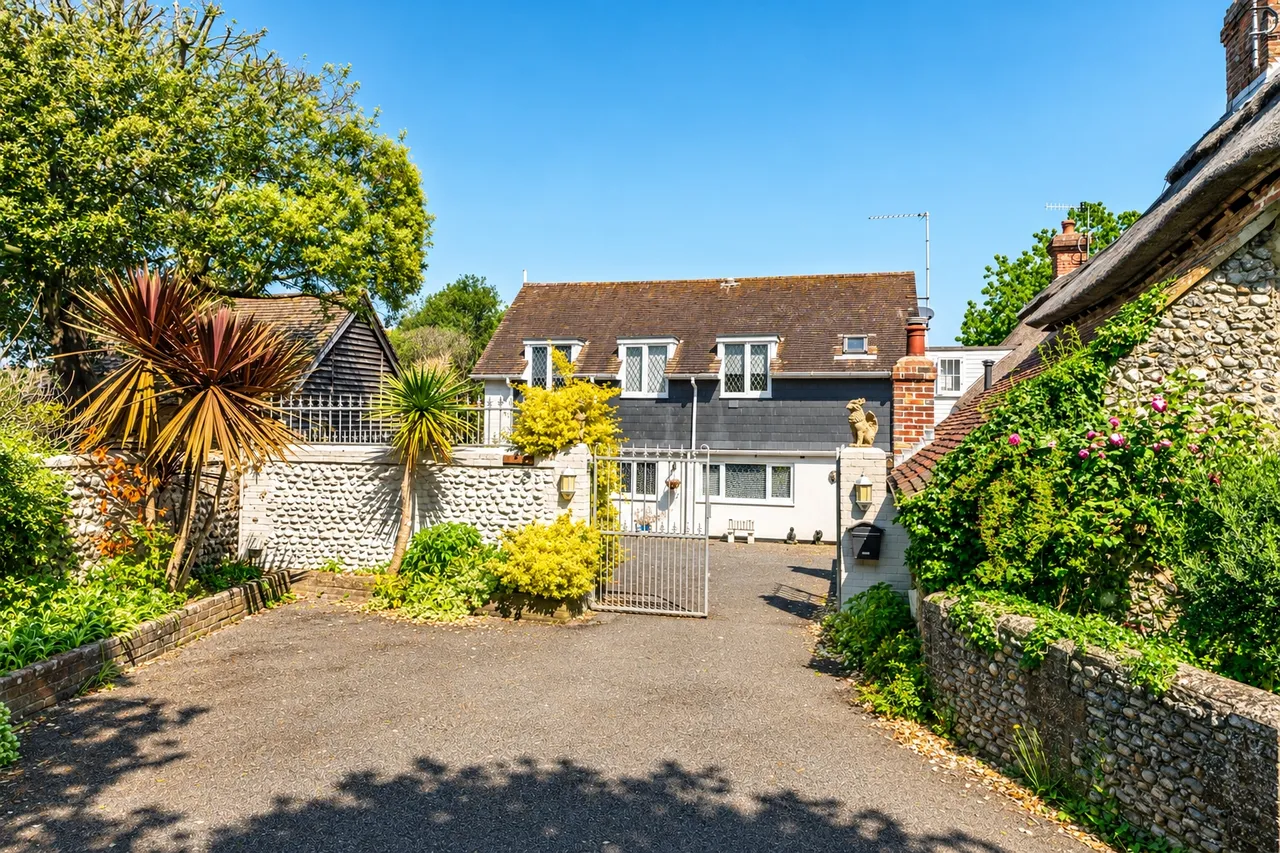 3 bed house for sale, Church Lane, Ferring, BN12