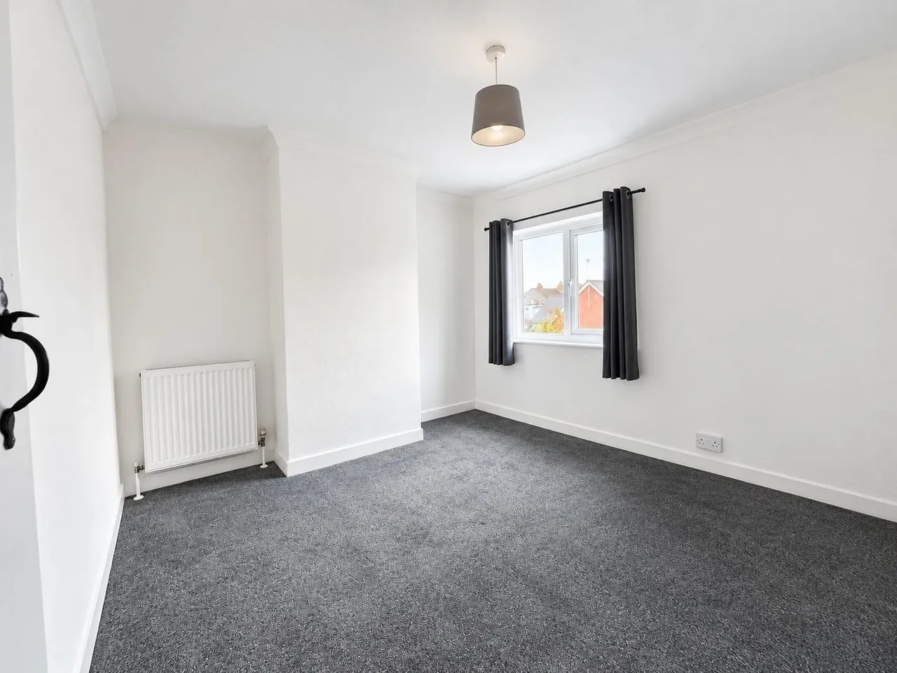 Artillery Street, New Town, CO1, photo 7