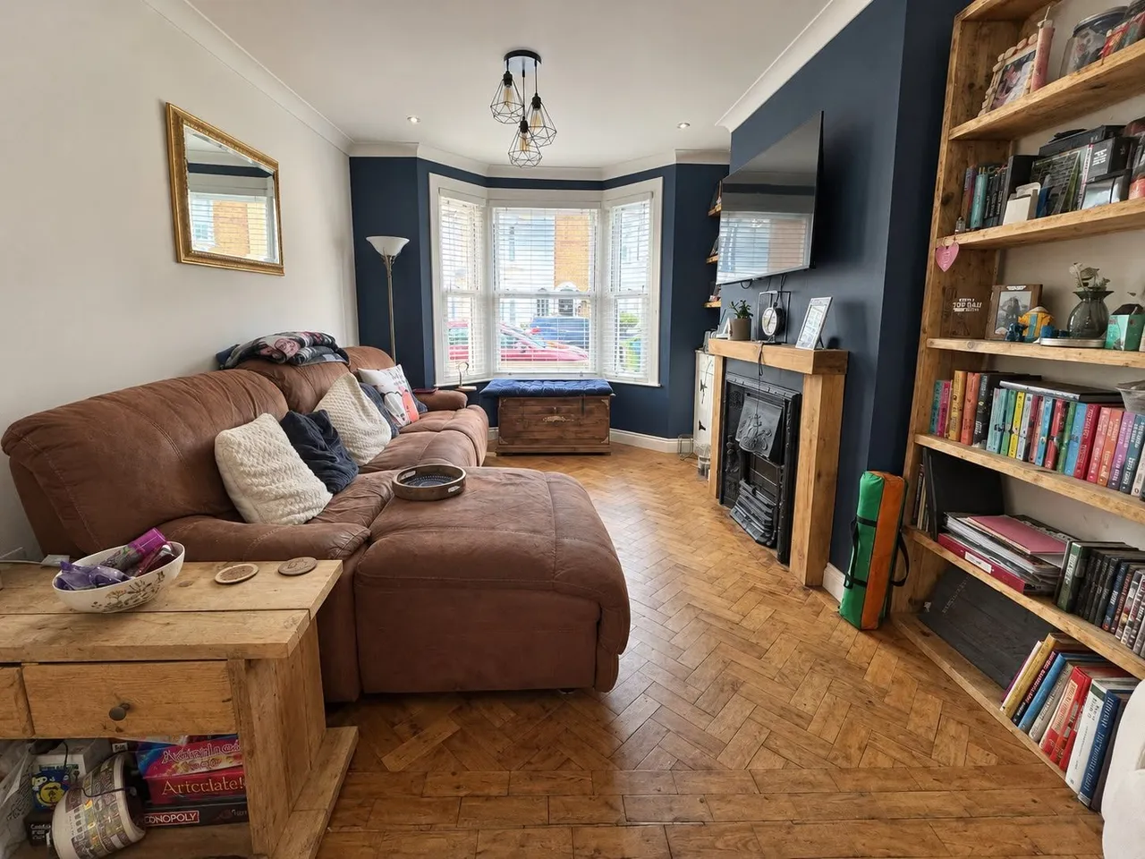 Coronation Road, Sheerness, ME12, photo 2