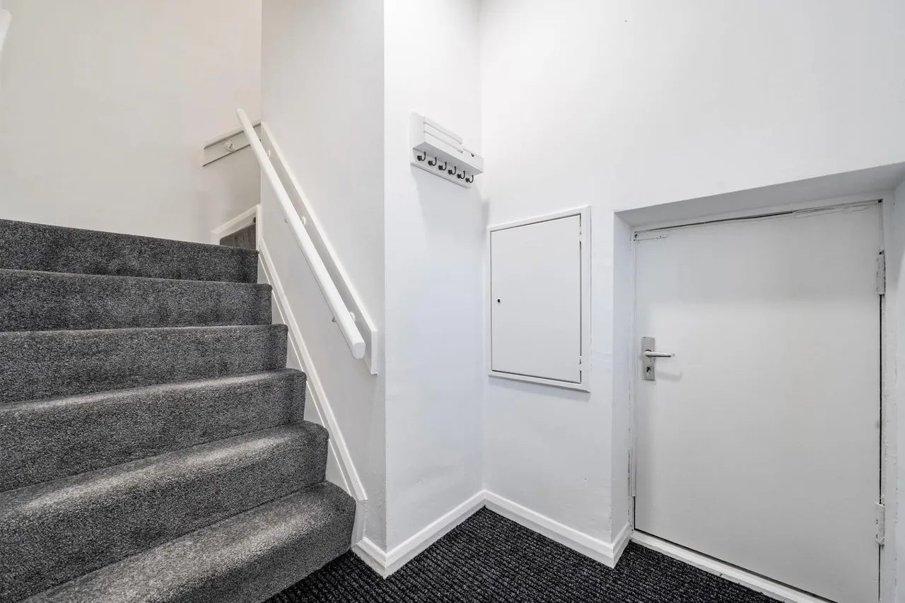 Snedshill Way, Snedshill, TF2, photo 17