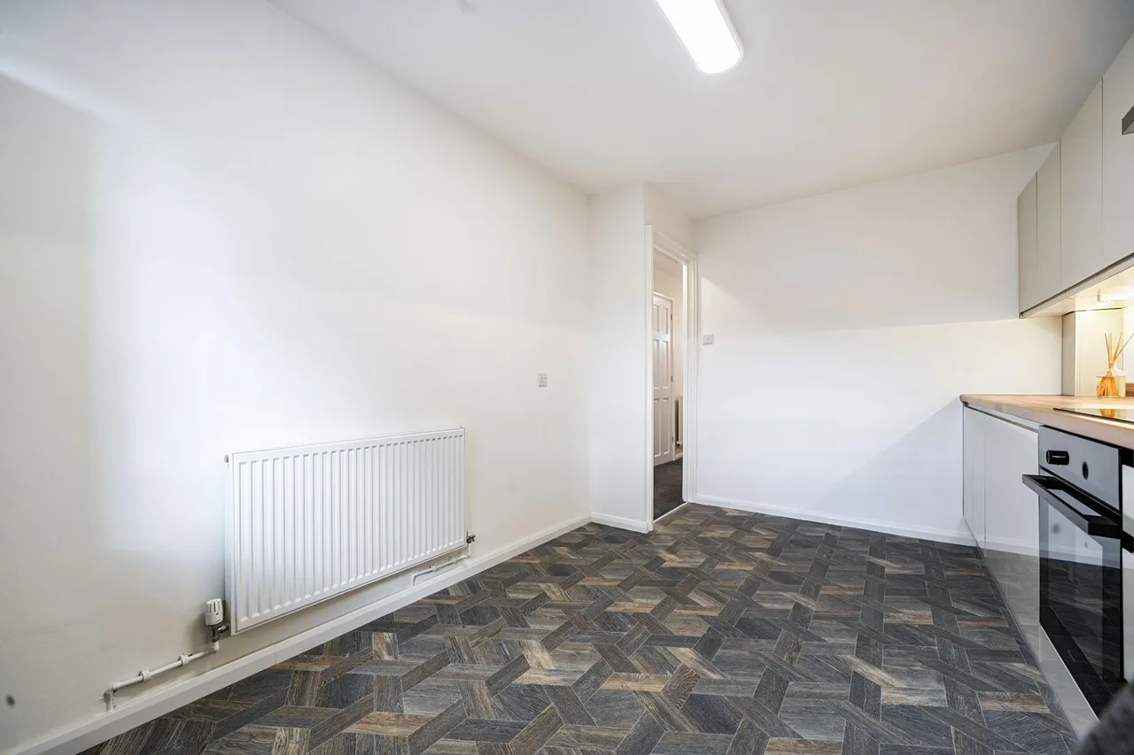 Snedshill Way, Snedshill, TF2, photo 6