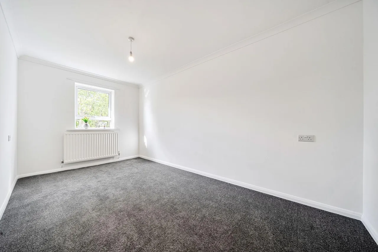 Snedshill Way, Snedshill, TF2, photo 11