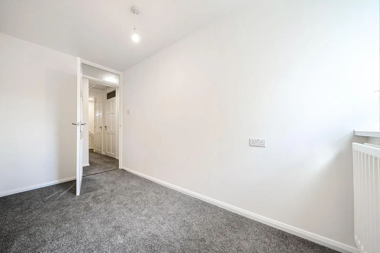 Snedshill Way, Snedshill, TF2, photo 14