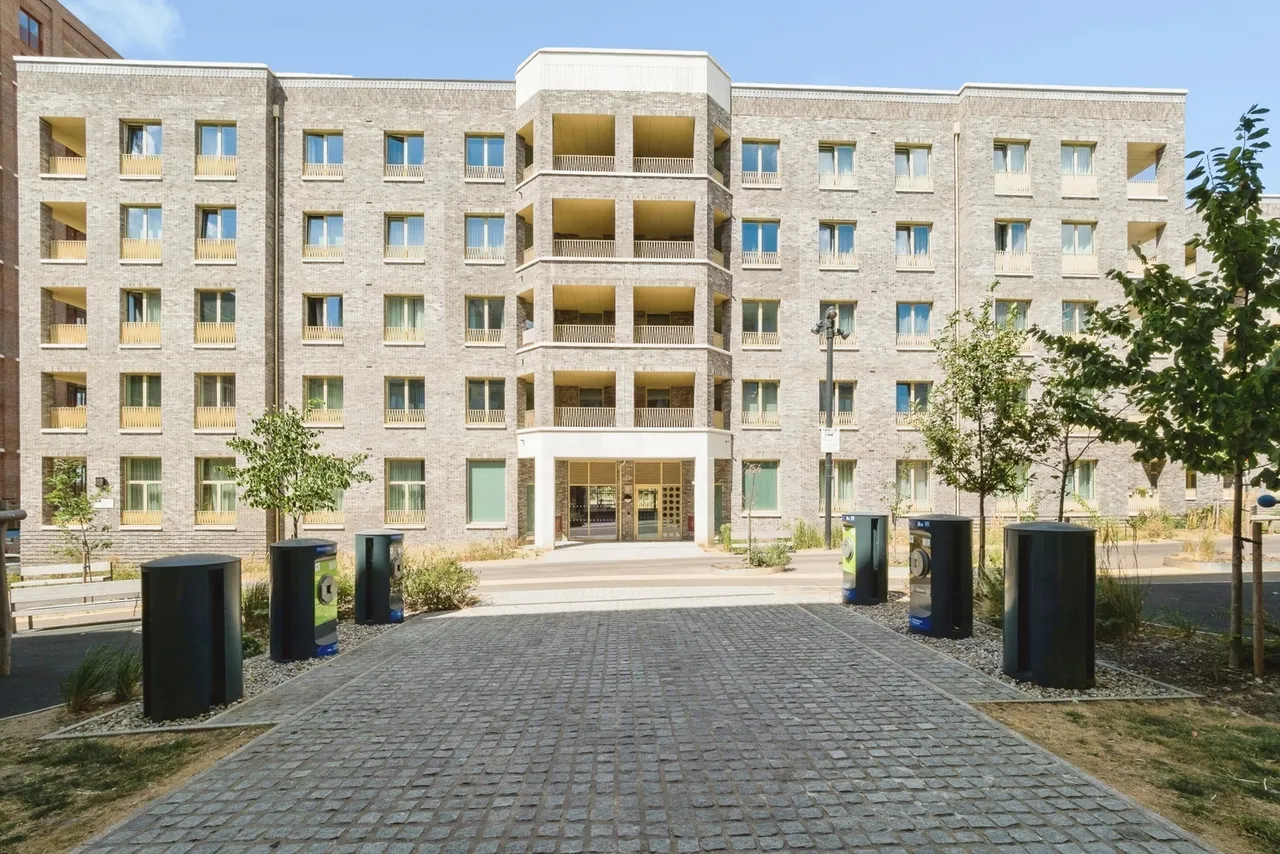 2 bed flat for sale — Frogley Park, Barking, Essex, IG11