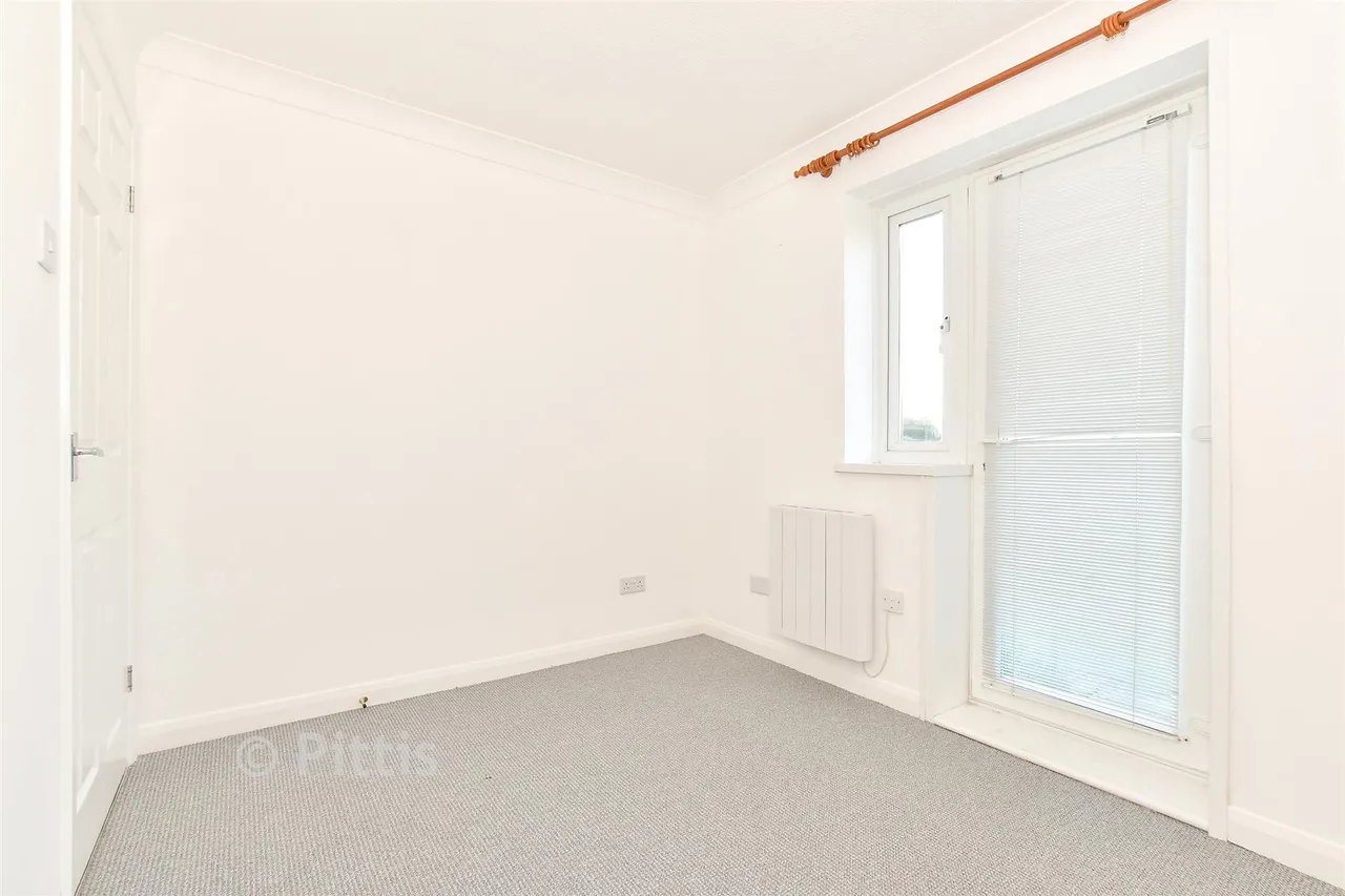 Sandown Road, Shanklin, PO37, photo 9