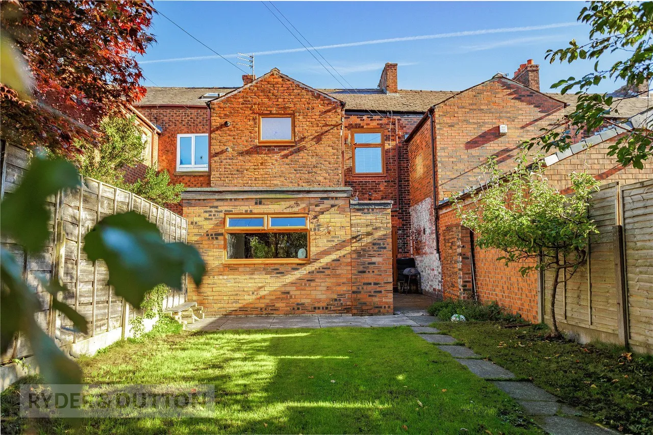 Taunton Road, Ashton-under-Lyne, OL7, photo 26