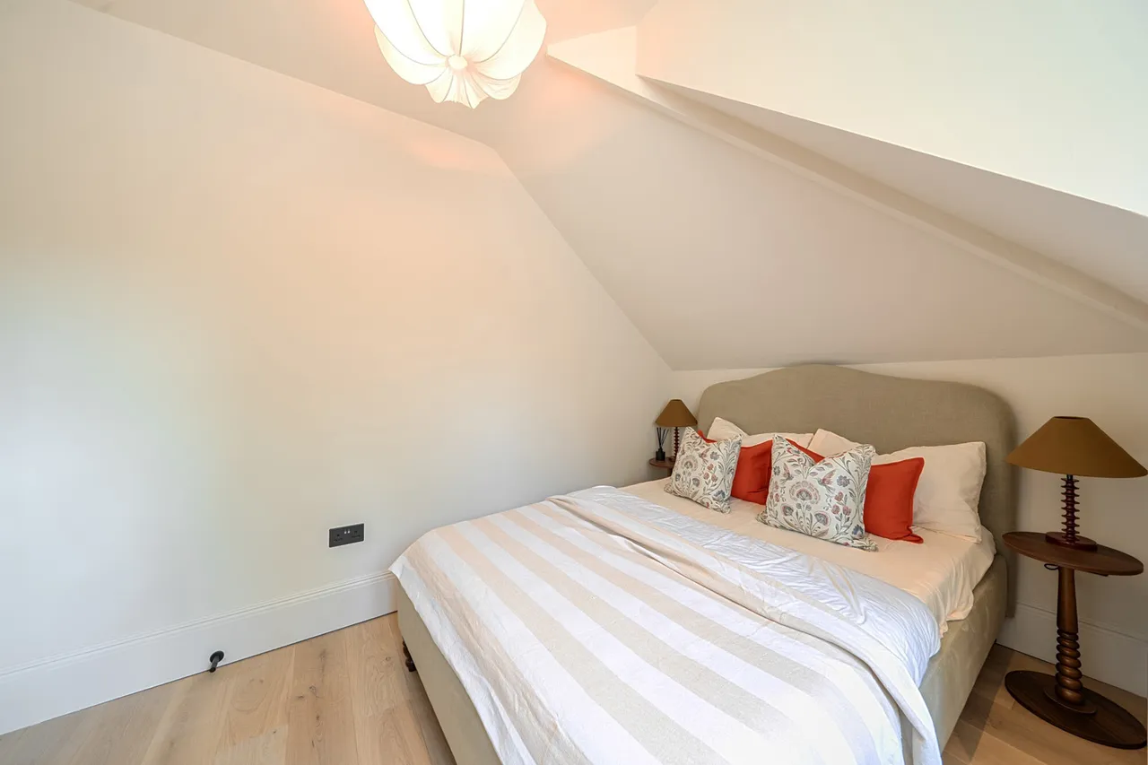 Longton Avenue, SE26, photo 11