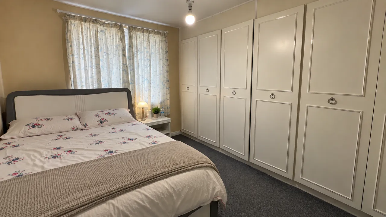 Hogarth Gardens, Hounslow, TW5, photo 8