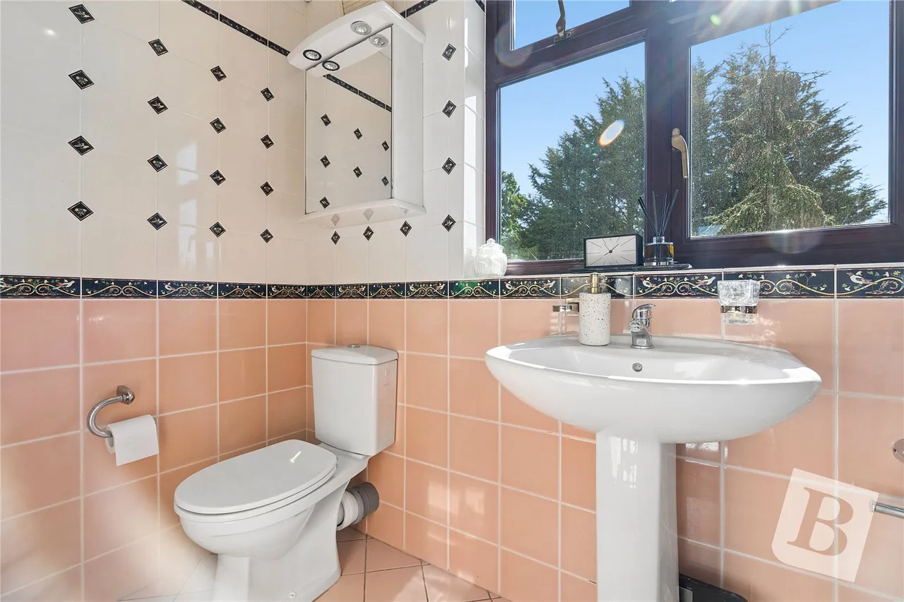 Wansford Close, Brentwood, CM14, photo 17