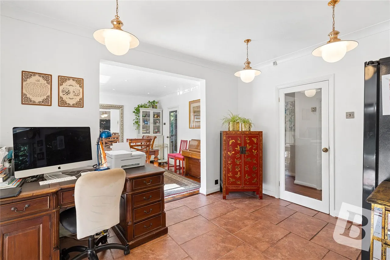 Wansford Close, Brentwood, CM14, photo 15
