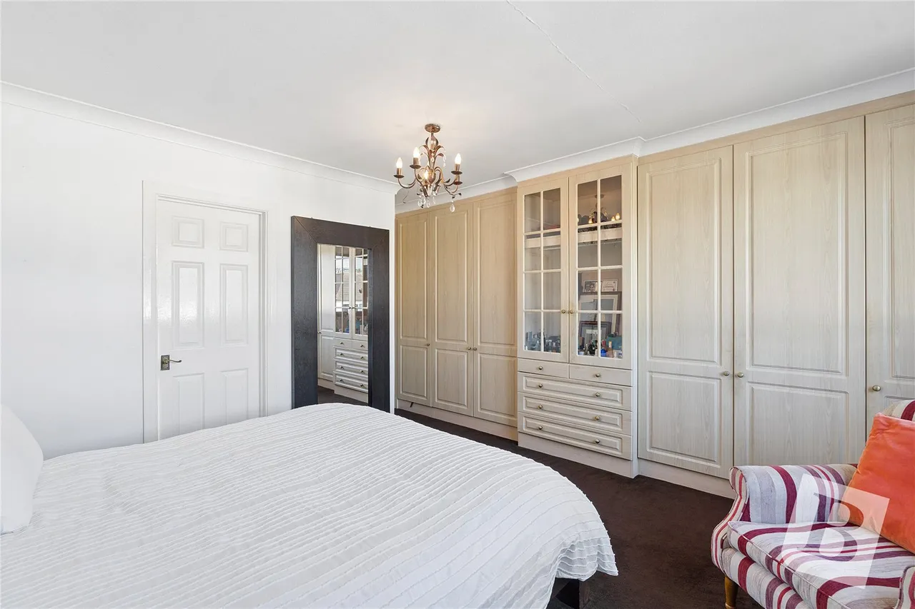 Wansford Close, Brentwood, CM14, photo 10