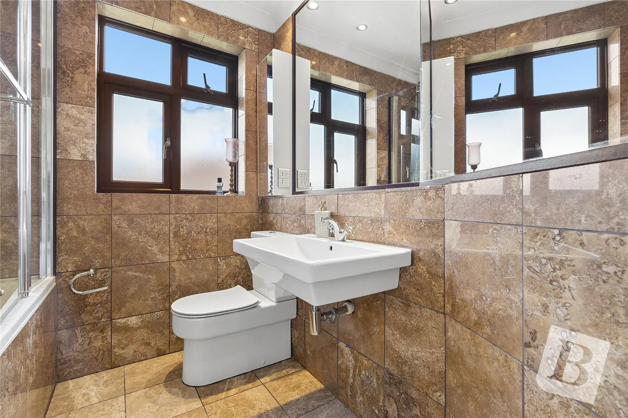 Wansford Close, Brentwood, CM14, photo 11