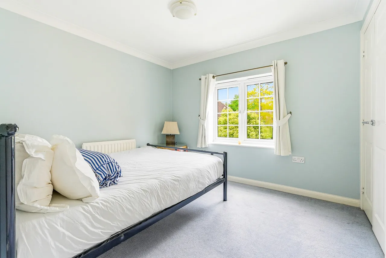 Patterson Court, Wooburn Green, HP10, photo 10