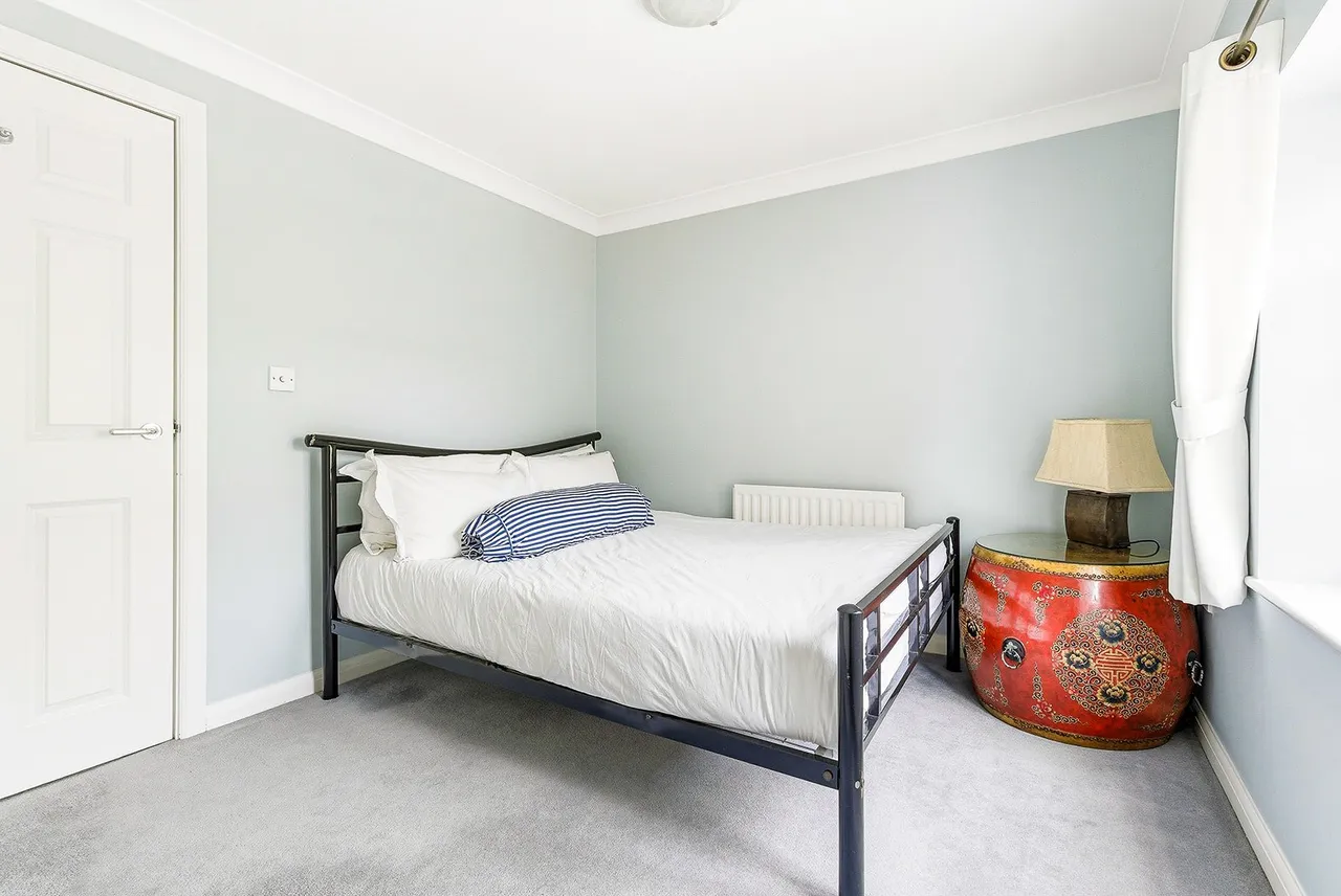 Patterson Court, Wooburn Green, HP10, photo 11