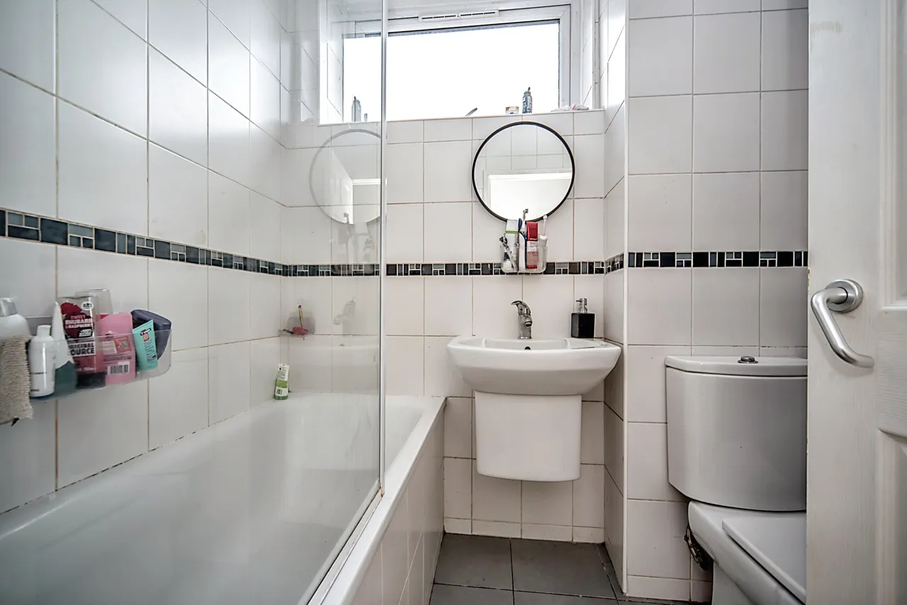 Seaton Drive, Bedford, MK40, photo 8