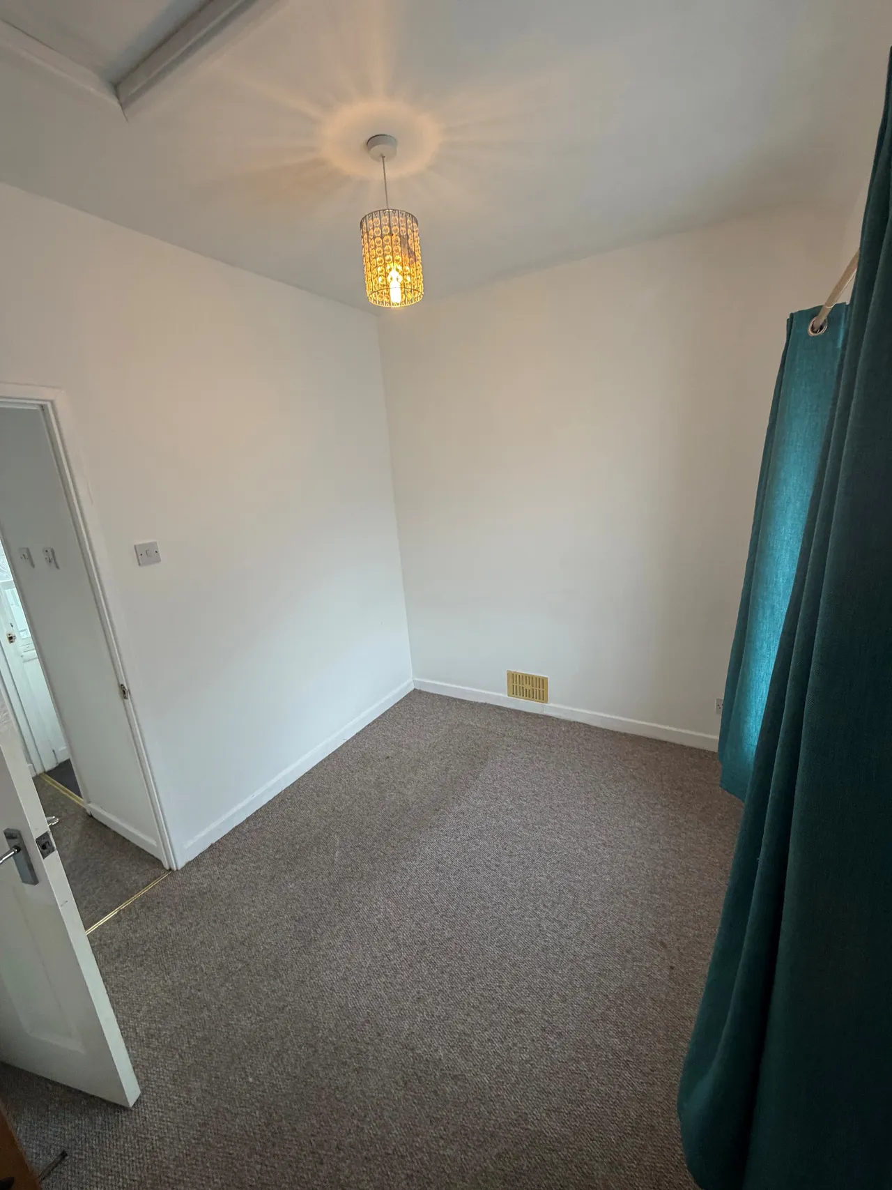 Neath Road, Swansea, SA6, photo 7