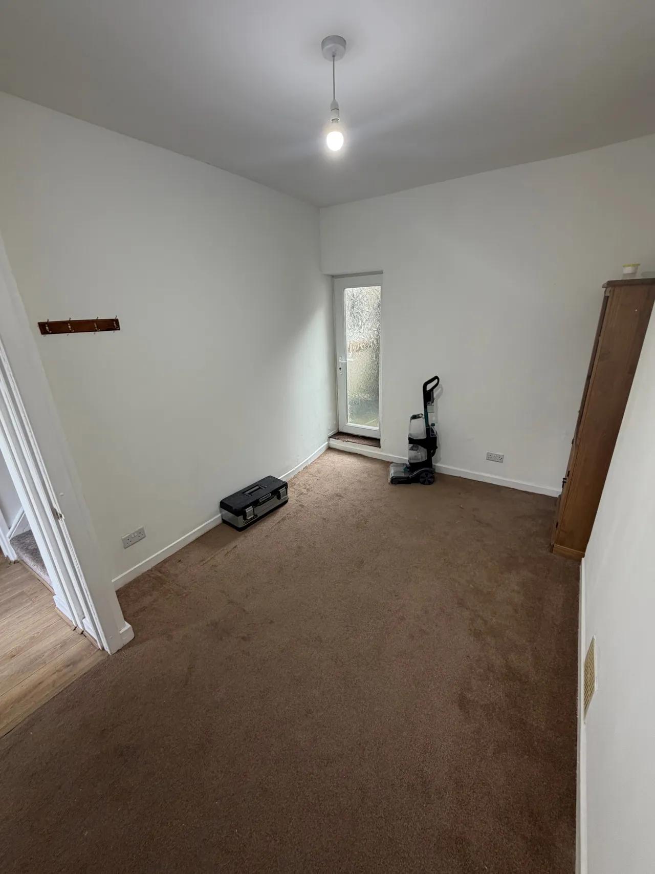 Neath Road, Swansea, SA6, photo 4