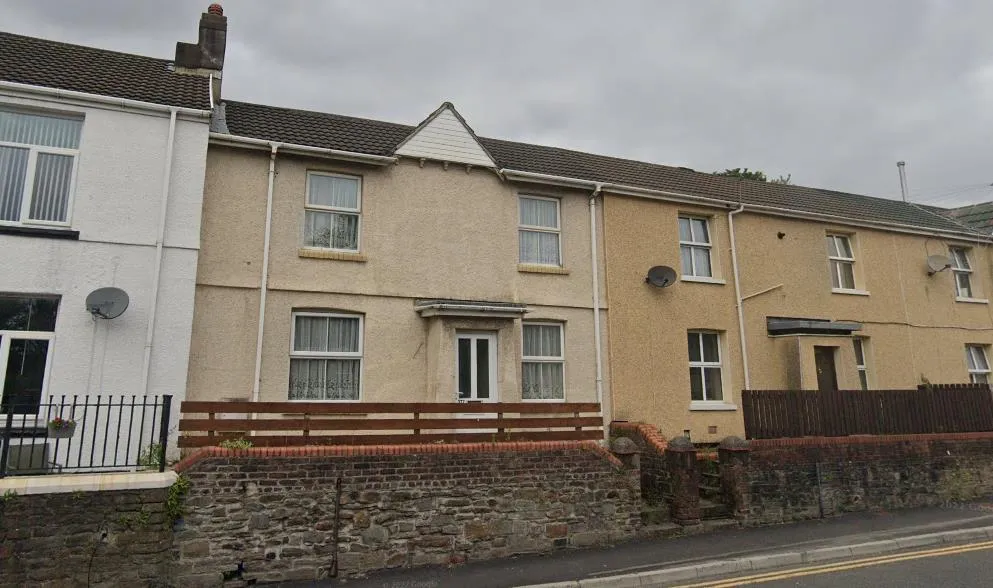 2 bed land to rent, Neath Road, Swansea, SA6