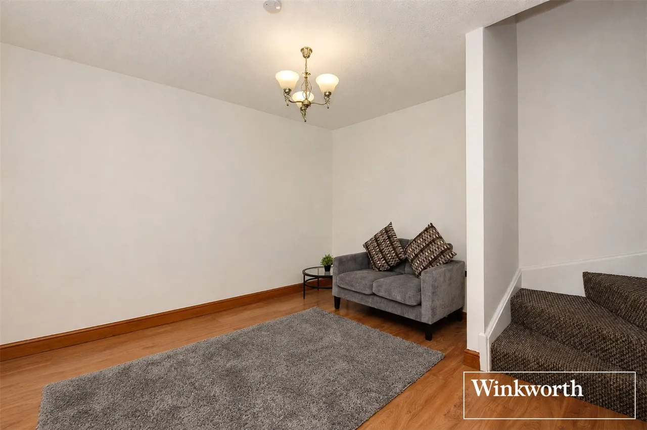 Fox Close, Borehamwood, Hertfordshire, WD6, photo 5