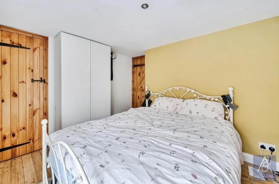 Mitre Street, Buckingham, MK18, photo 12