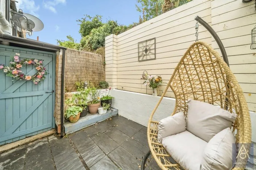Mitre Street, Buckingham, MK18, photo 15