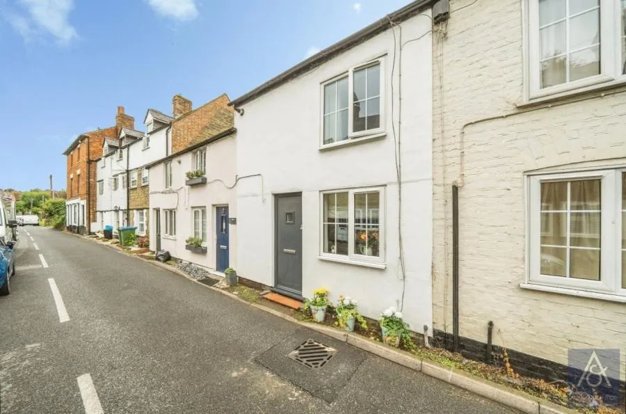 Mitre Street, Buckingham, MK18, photo 16