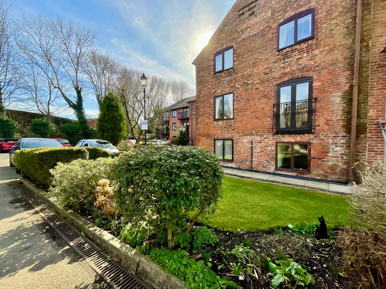 2 bed flat for sale, The Moorings Stafford Street, Stone, ST15