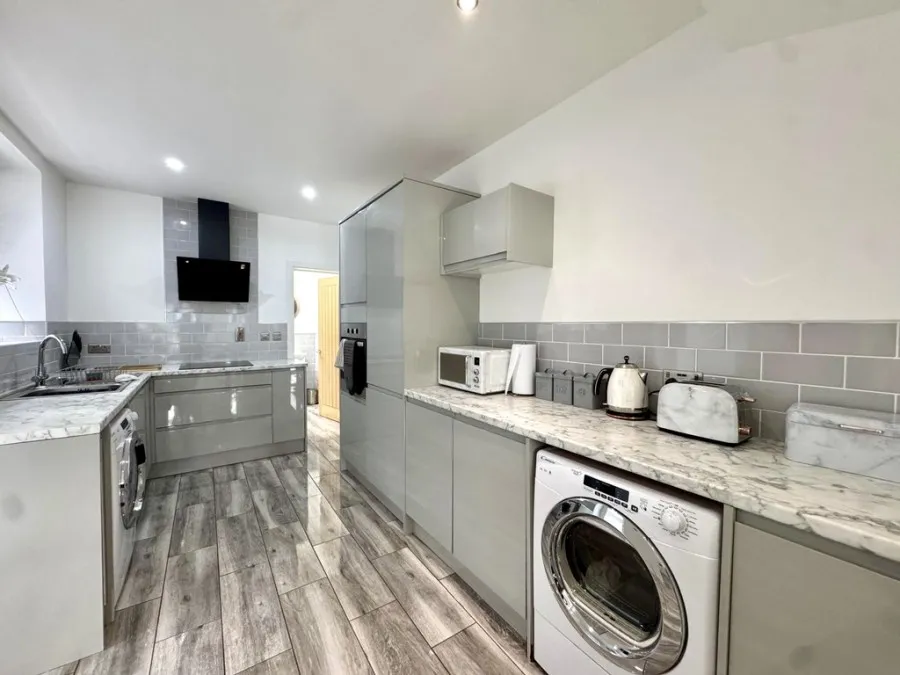 Willow Cottage, Troedyrhiw, CF48, photo 5
