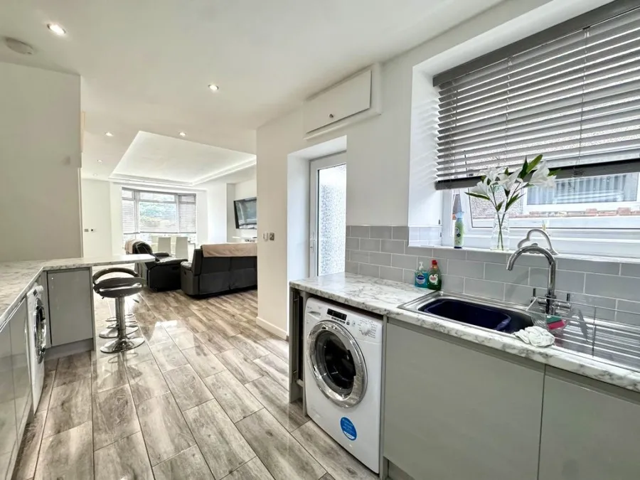 Willow Cottage, Troedyrhiw, CF48, photo 15