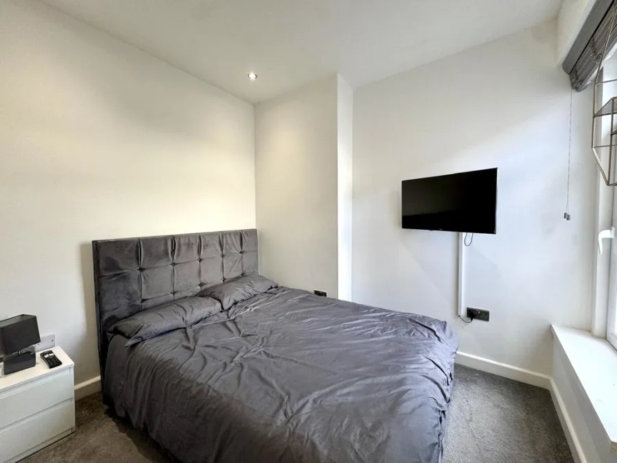 Willow Cottage, Troedyrhiw, CF48, photo 11